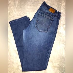 Women’s Lucky brand jeans
